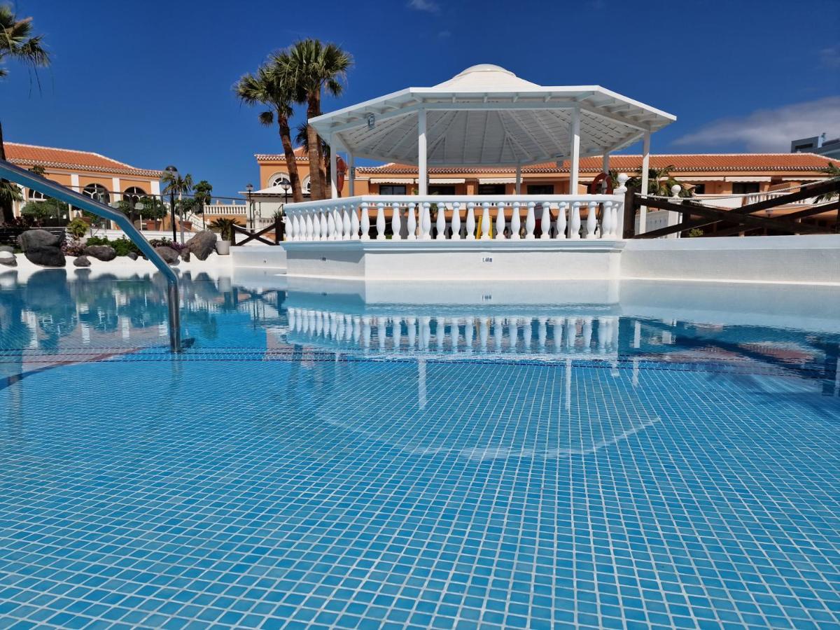 Exclusive Penthouse Playa Las Vistas 4 Close To The Sea And Beach, Aircondition For A Fee, Wifi, Terrace, Heated Pool Playa de las Américas Exterior foto